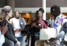 Hoe Saramaccaanse Surinamers leren protesteren tegen concessies in Nederland news-19092024-232828