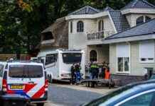 Politie inval op woonwagenkamp van tv-serie: vijf mannen gearresteerd news-30092024-135028