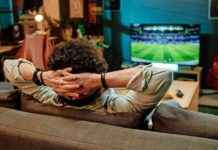 Geen geld meer naar voetbal: Strijd om bezuiniging bij publieke omroep. news-23102024-230127