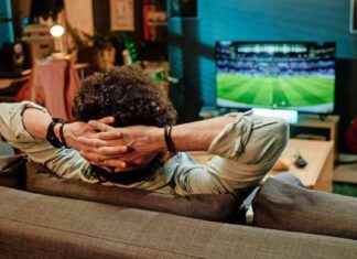 Geen geld meer naar voetbal: Strijd om bezuiniging bij publieke omroep. news-23102024-230127