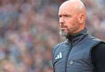 Erik ten Hag stond op punt van ontslag bij Manchester United; coach was kritiek beu en wilde zelf vertrekken news-28102024-233812
