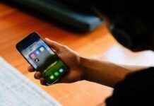 Verbod op sociale media voor kinderen tot 16 jaar in Australië news-28112024-164323