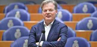 bezuiniging-op-onderwijs-ov-kaart-voor-studenten-en-npo-opties