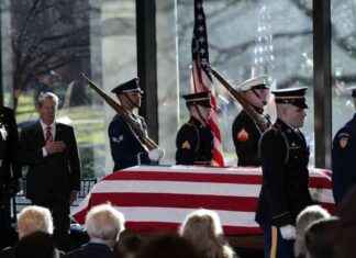 Eerbetoon aan oud-president Carter: Rouwstoet door Atlanta eerbetoon-aan-oud-president-carter-rouwstoet-door-atlanta