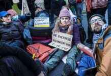 Politiebond klaagt over Extinction Rebellion: ‘Waarom geen straf voor deze groep?’ politiebond-klaagt-over-extinction-rebellion-waarom-geen-straf-voor-deze-groep