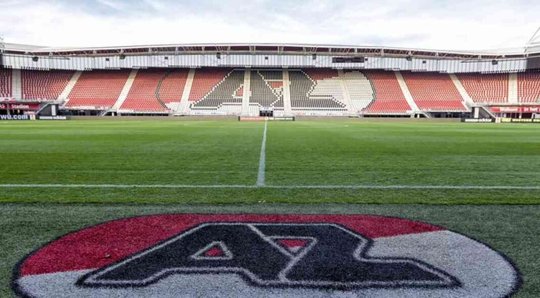 preventieve-zoekacties-door-politie-voor-az-as-roma-wedstrijd-in-alkmaar