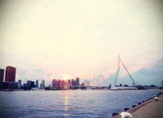 De Matroos En Het Meisje Delistraat Rotterdam De Matroos En Het Meisje Delistraat Rotterdam