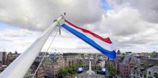 nationale-dodenherdenking-2025-oorlogsslachtoffers-herdacht-met-twee-minuten-stilte